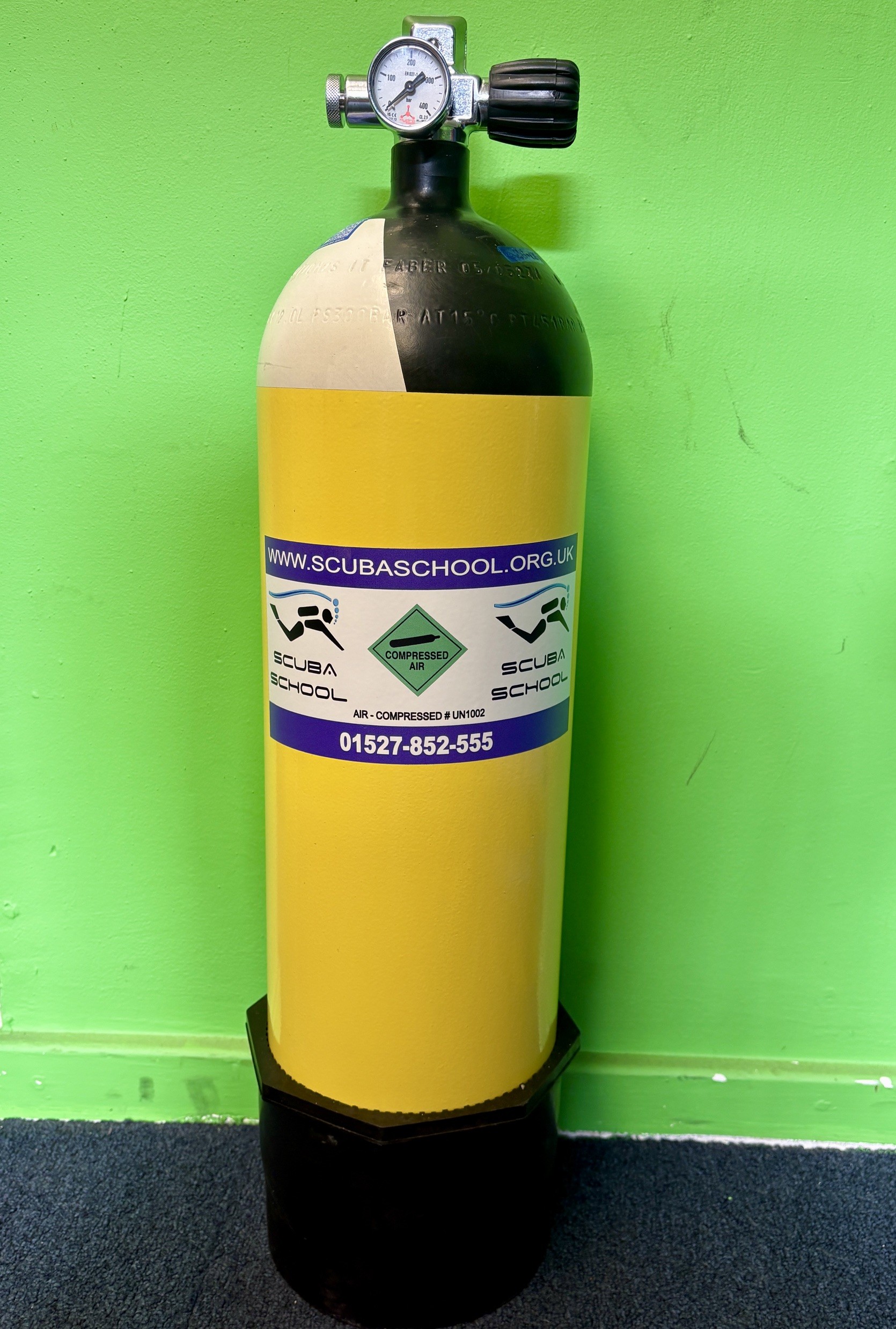 12L Steel 300Bar Gun Cylinder with New Test Certificate & New Valve (CRC236) SOLD TODAY