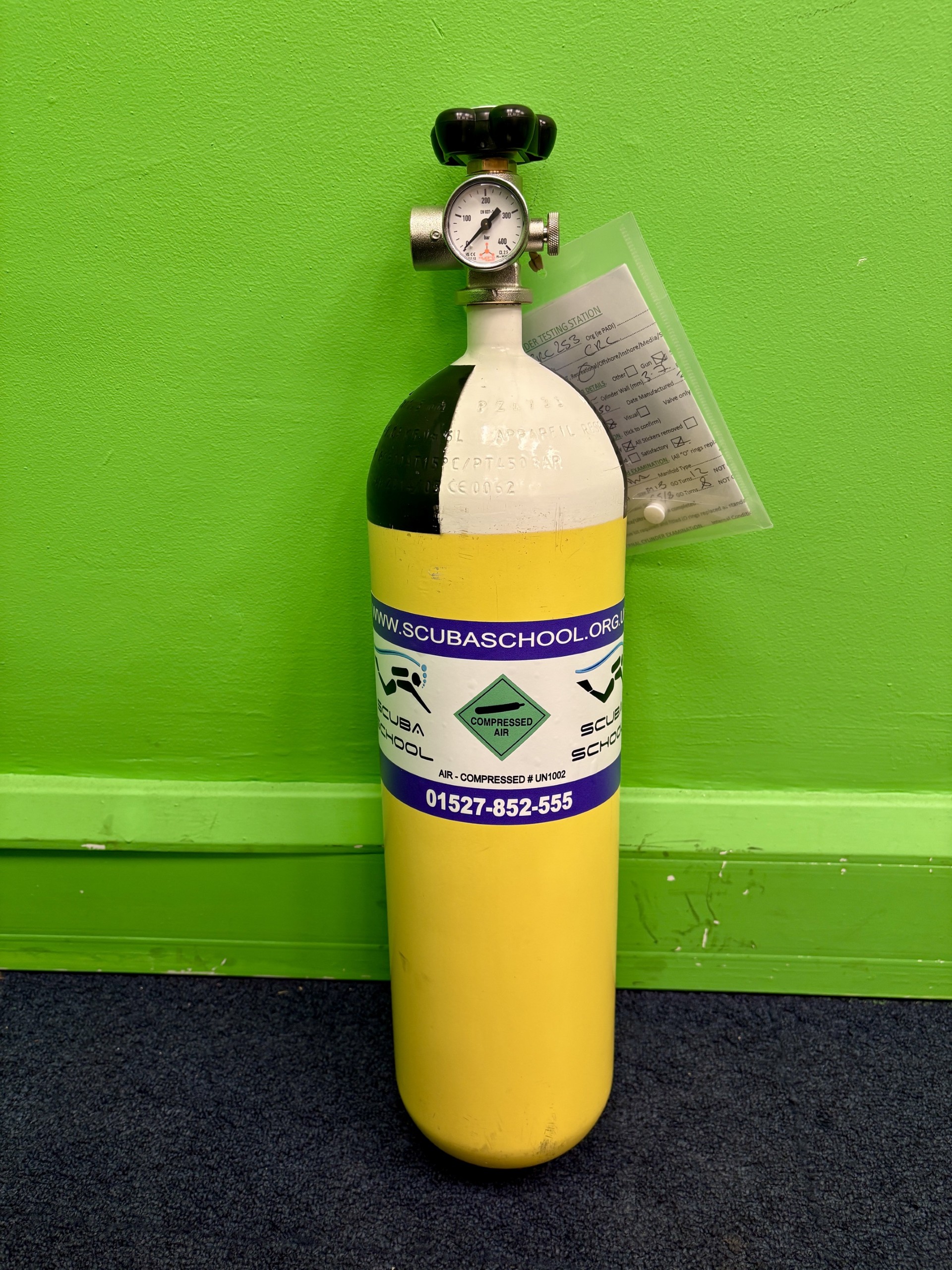 6L Steel 300 Bar Gun Cylinder with New Test Certificate & Brand New Valve. CRC253 Really Good Condition