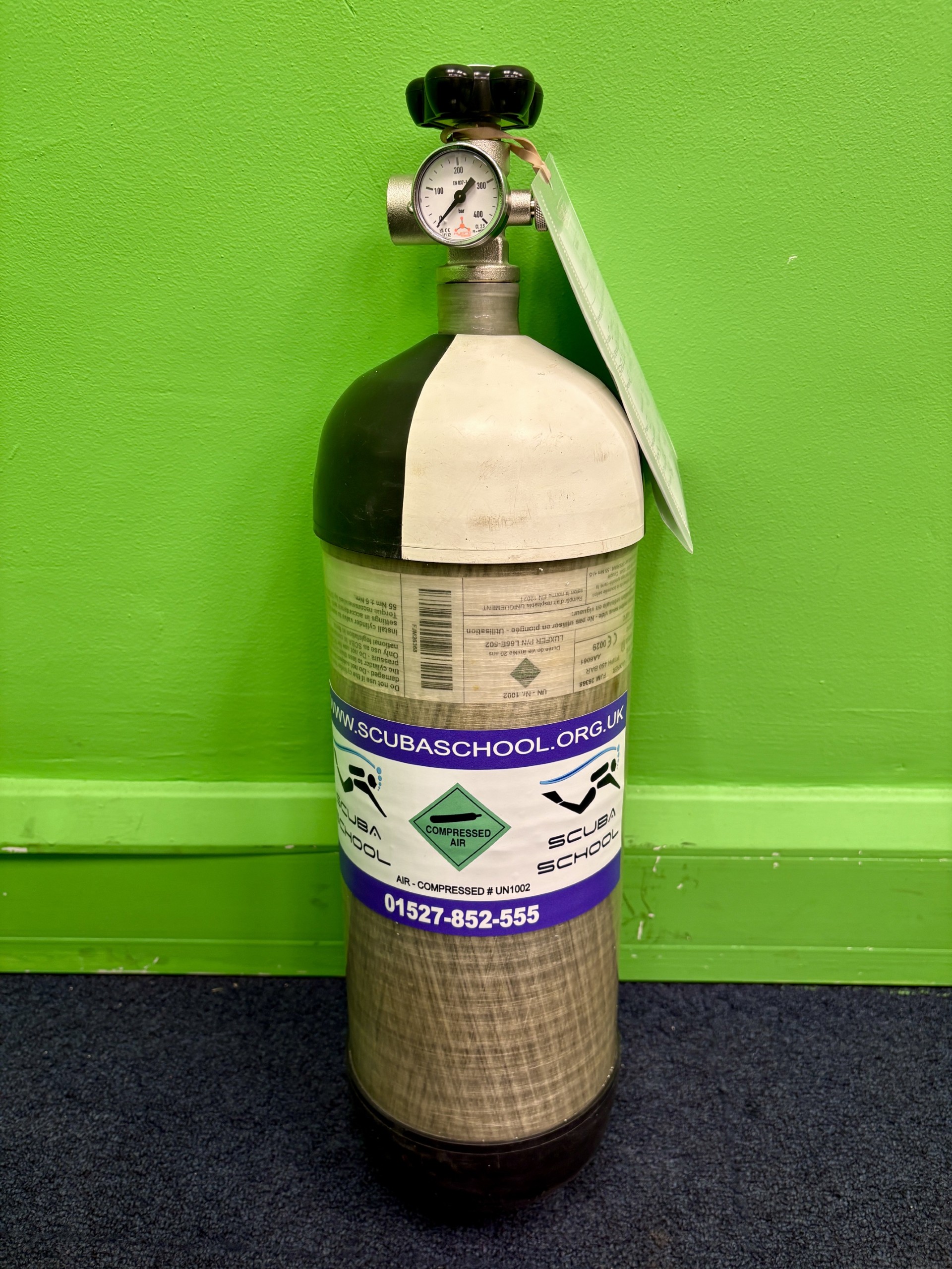 6.9L Carbon Fibre 300 Bar Gun Cylinder with New Test Certificate CRC255 SOLD TODAY
